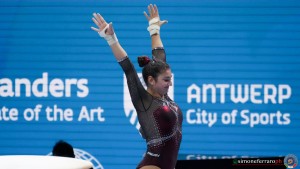 esposito manila ita ph simone ferraro sfa09894